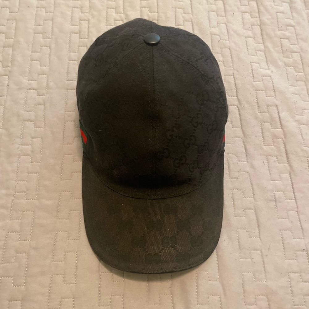 XL black Gucci hat